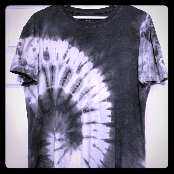 Aeropostale Tops - AÉROPOSTALE SIZE MEDIUM LADIES SHORT SLEEVE SHIRT